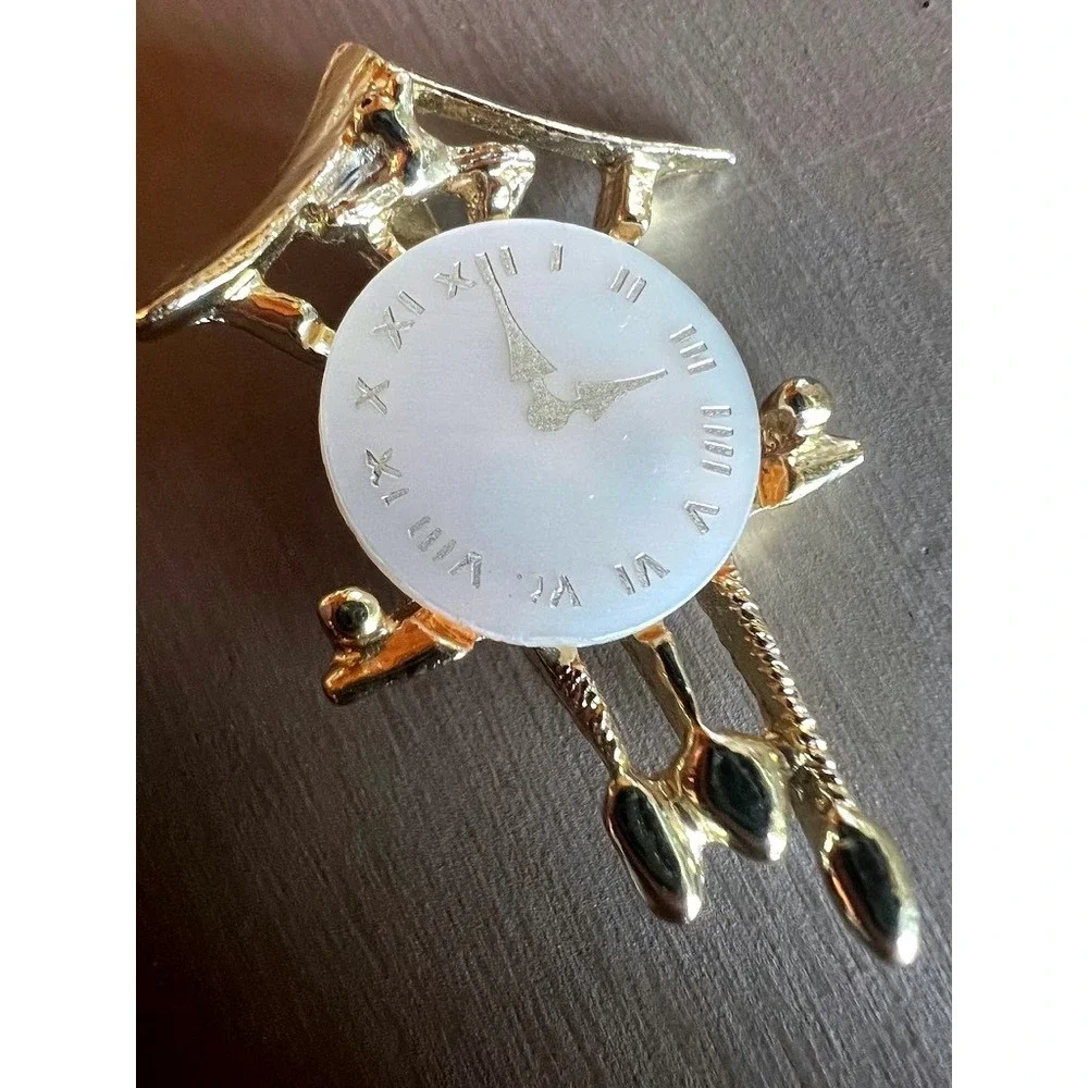 Cuckoo Clock Brooch Vintage Whimsical Pin Pendulum Retro Kitschy Charming Quirky
